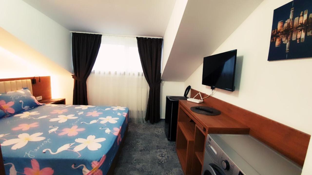 Stay Inn Rediu Valea Lupului  Kültér fotó