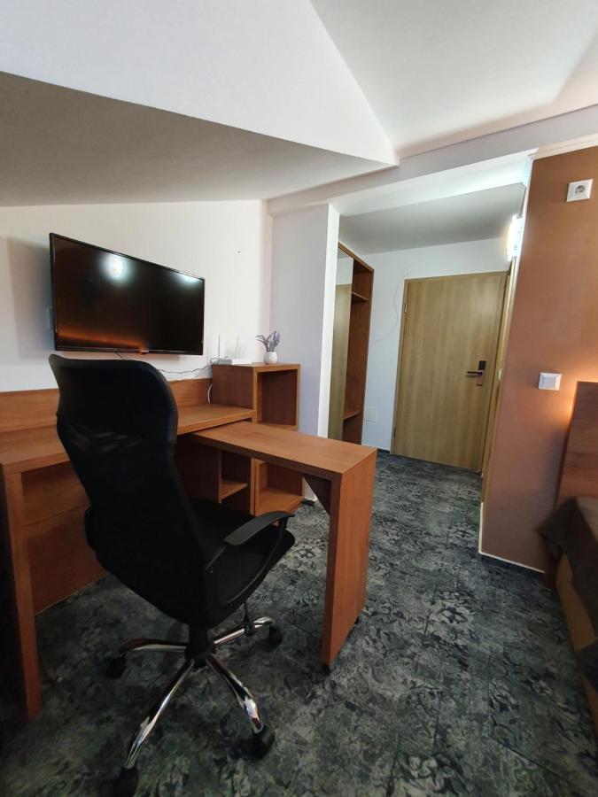 Stay Inn Rediu Valea Lupului  Kültér fotó