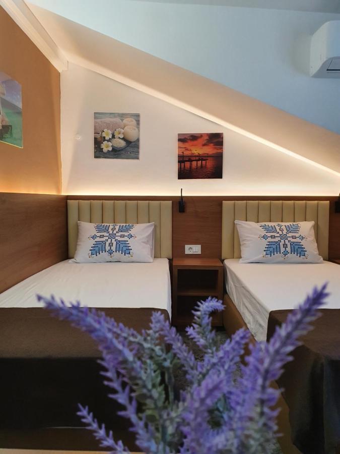 Stay Inn Rediu Valea Lupului  Kültér fotó