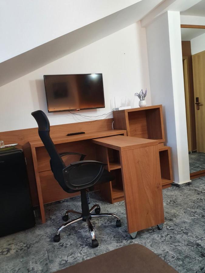 Stay Inn Rediu Valea Lupului  Kültér fotó