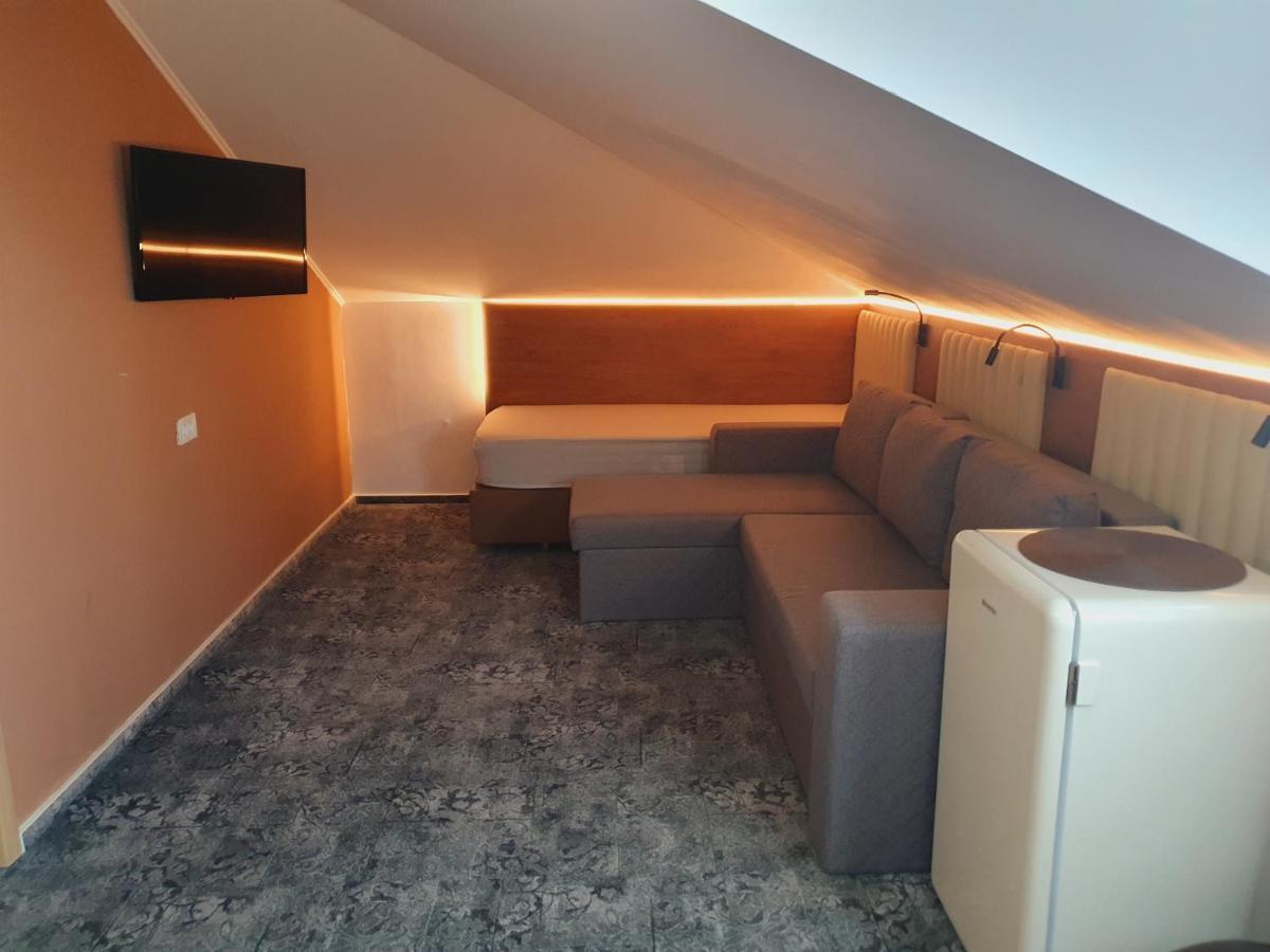 Stay Inn Rediu Valea Lupului  Kültér fotó