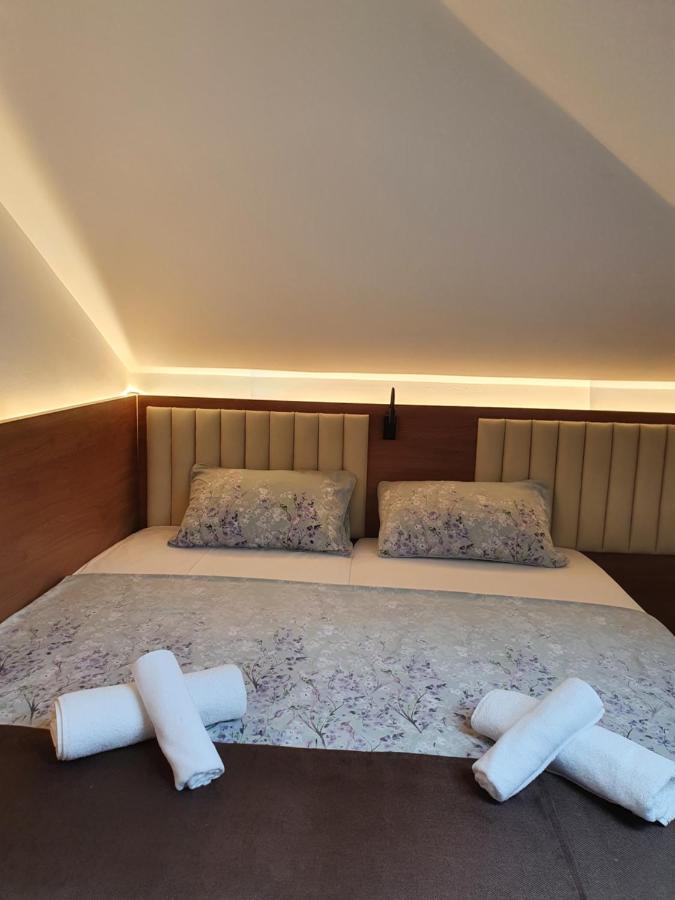 Stay Inn Rediu Valea Lupului  Kültér fotó