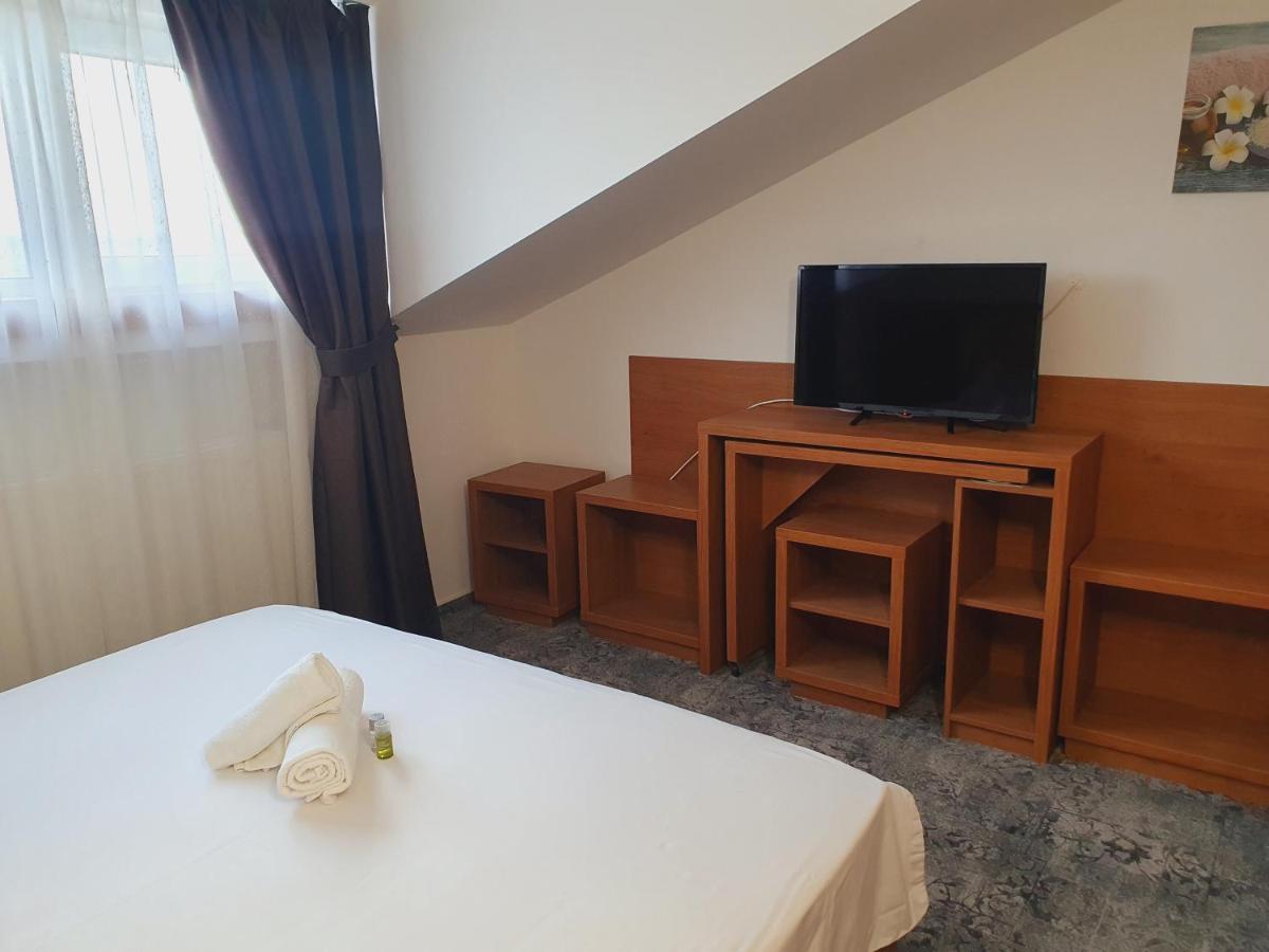 Stay Inn Rediu Valea Lupului  Kültér fotó