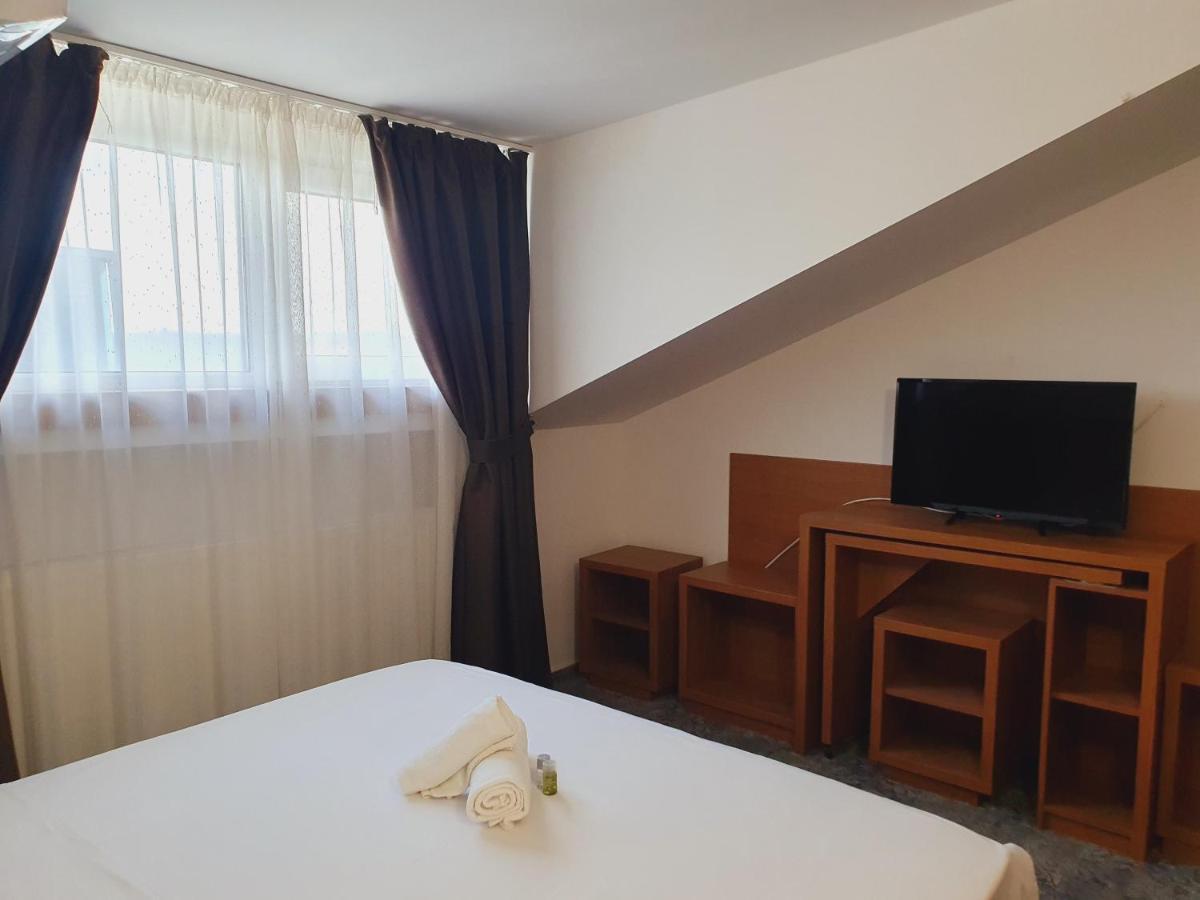 Stay Inn Rediu Valea Lupului  Kültér fotó
