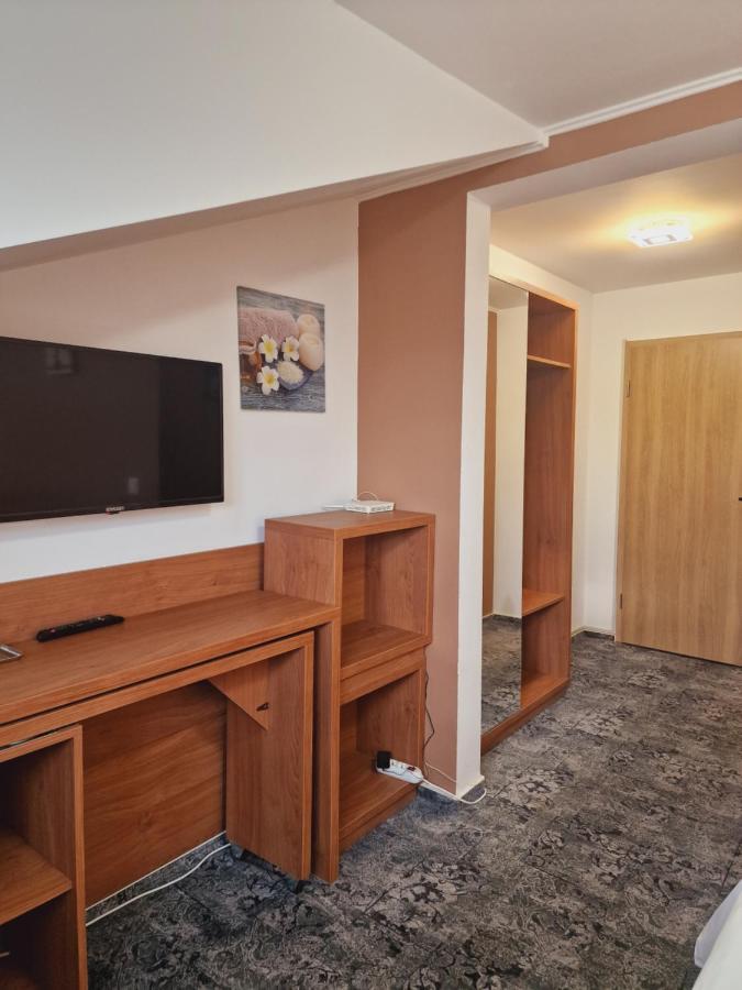 Stay Inn Rediu Valea Lupului  Kültér fotó
