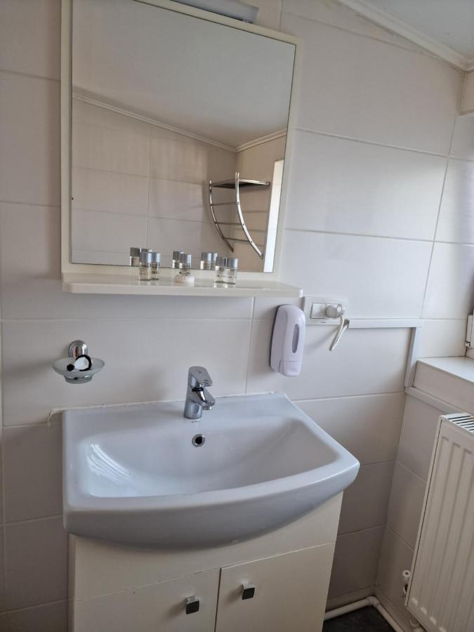 Stay Inn Rediu Valea Lupului  Kültér fotó