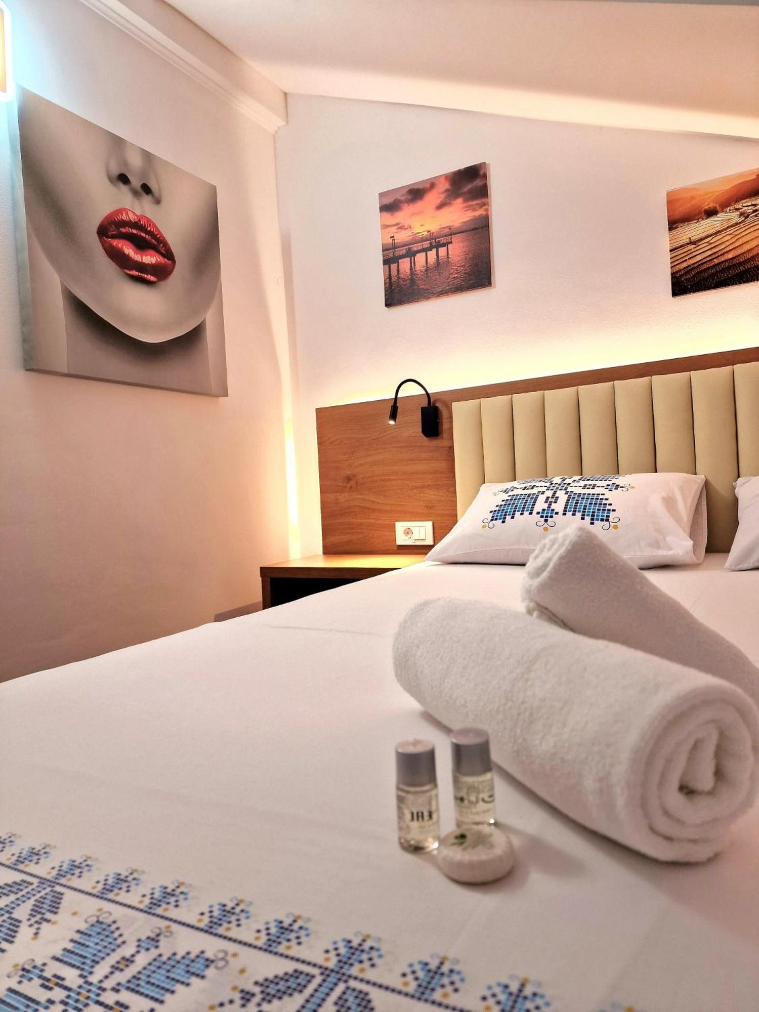 Stay Inn Rediu Valea Lupului  Kültér fotó