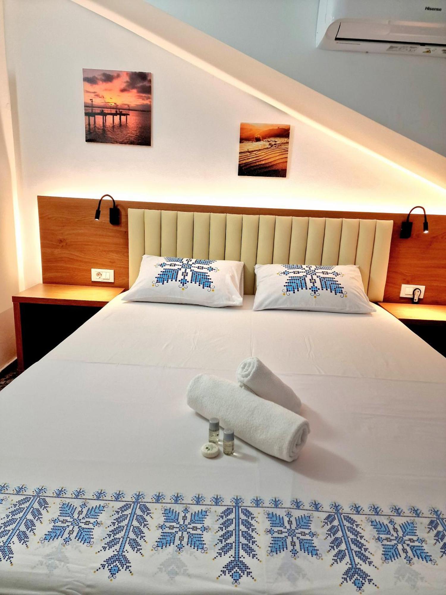 Stay Inn Rediu Valea Lupului  Kültér fotó